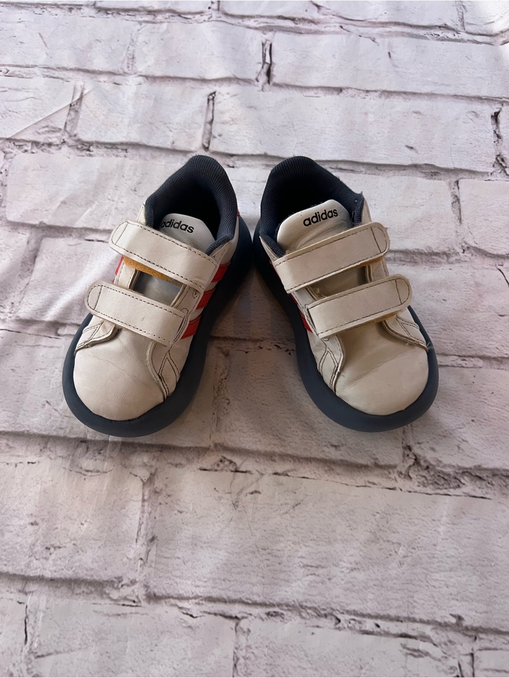 adidas Mickey and Friends Grand Court 2.0 Sneakers size 6